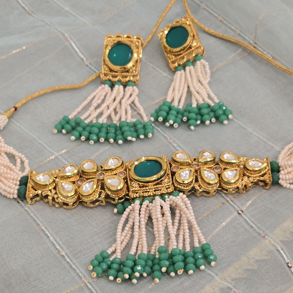 Sea-green And Pearls Intricate Gold Necklace With Matching Earrings